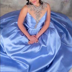 Sweet16/quinceañera dress. Prom dress.